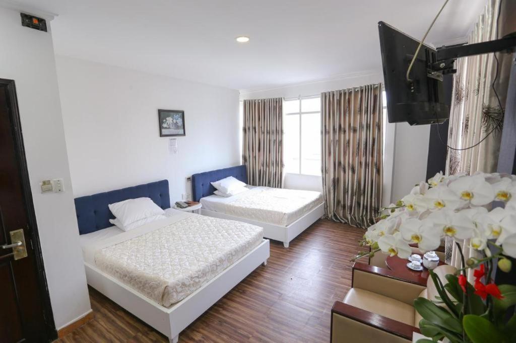 Rain Bow Hotel Ho Chi Minh City Exterior photo